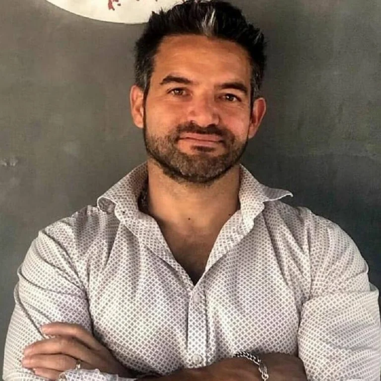 Cesar Guzman Marquina